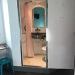 Hotel Hotelf1 Massy Tgv