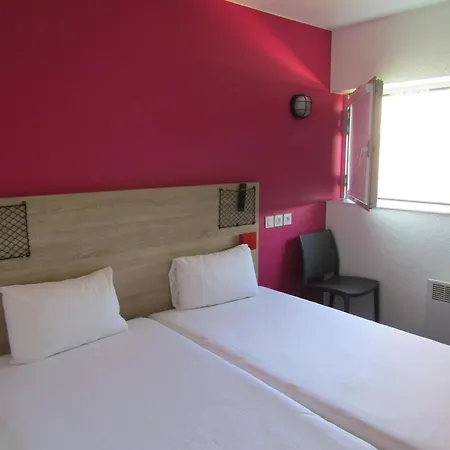 Hotelf1 Massy Tgv Hotel *