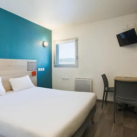 Hotel Hotelf1 Massy Tgv