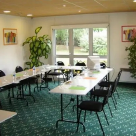 Hotelf1 Massy Tgv Hotel