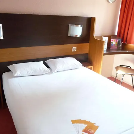 Hotelf1 Massy Tgv Hotel *