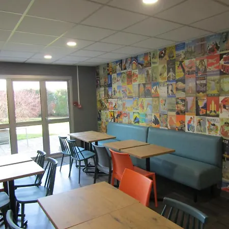 Hotelf1 Massy Tgv Hotel