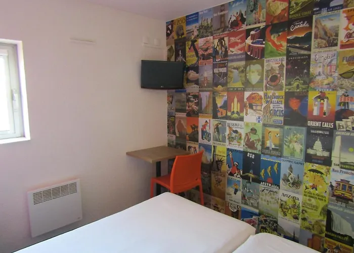 Hotelf1 Massy Tgv Hotel